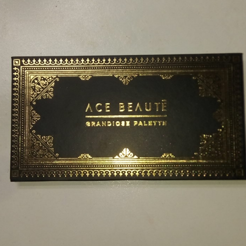 Ace Beauty eye shadow palette